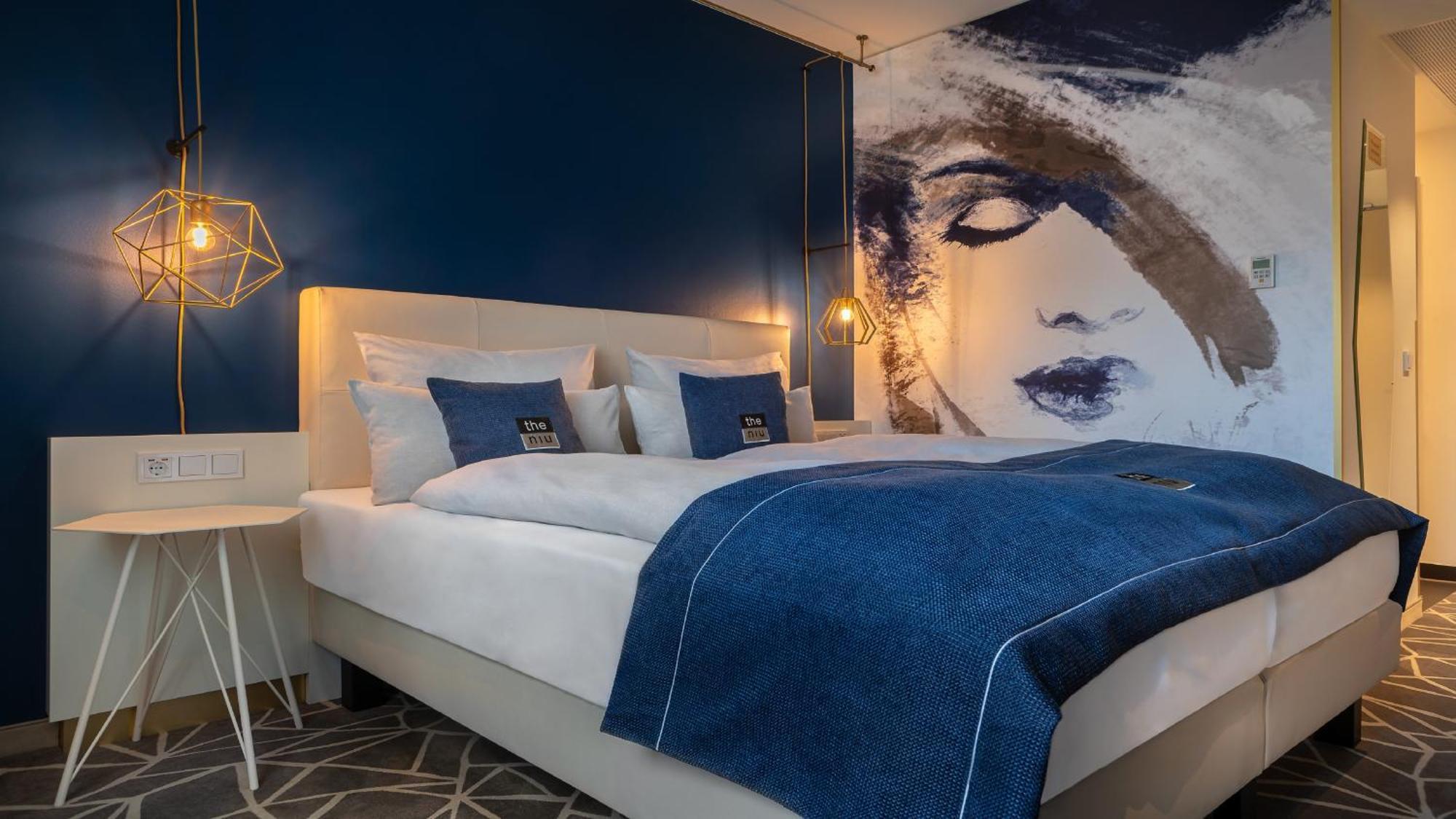 Holiday Inn - The Niu, Ridge Halle Central Station By Ihg מראה חיצוני תמונה