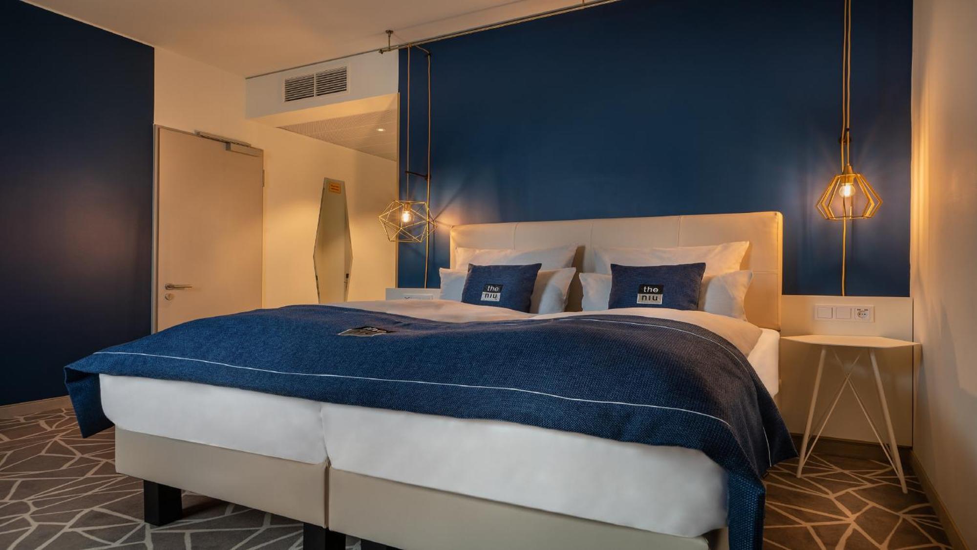 Holiday Inn - The Niu, Ridge Halle Central Station By Ihg מראה חיצוני תמונה