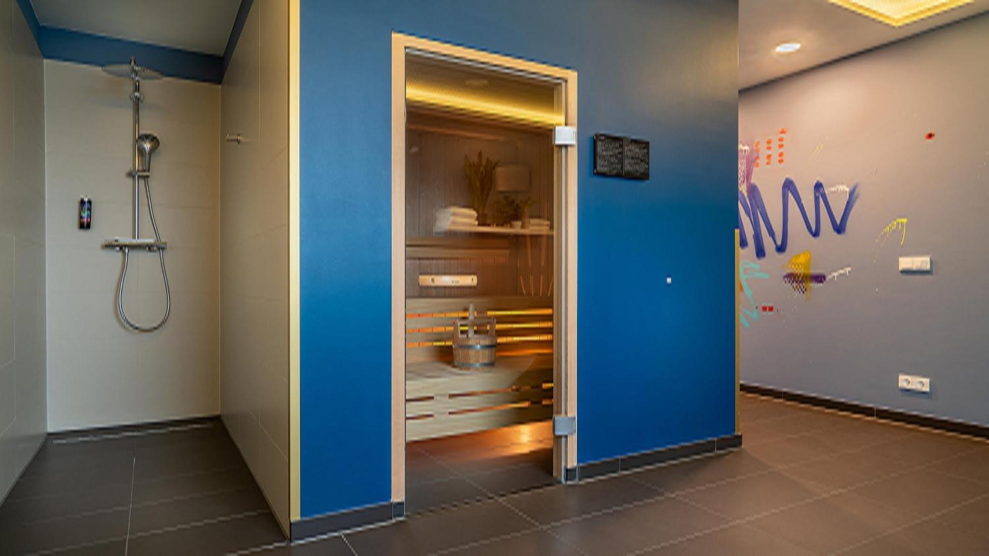 Holiday Inn - The Niu, Ridge Halle Central Station By Ihg מראה חיצוני תמונה