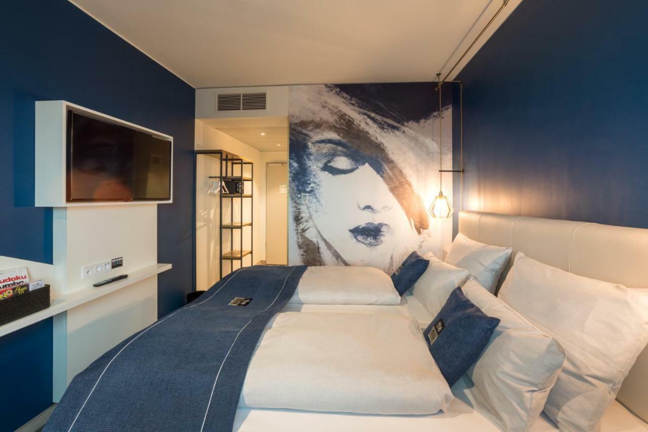 Holiday Inn - The Niu, Ridge Halle Central Station By Ihg מראה חיצוני תמונה